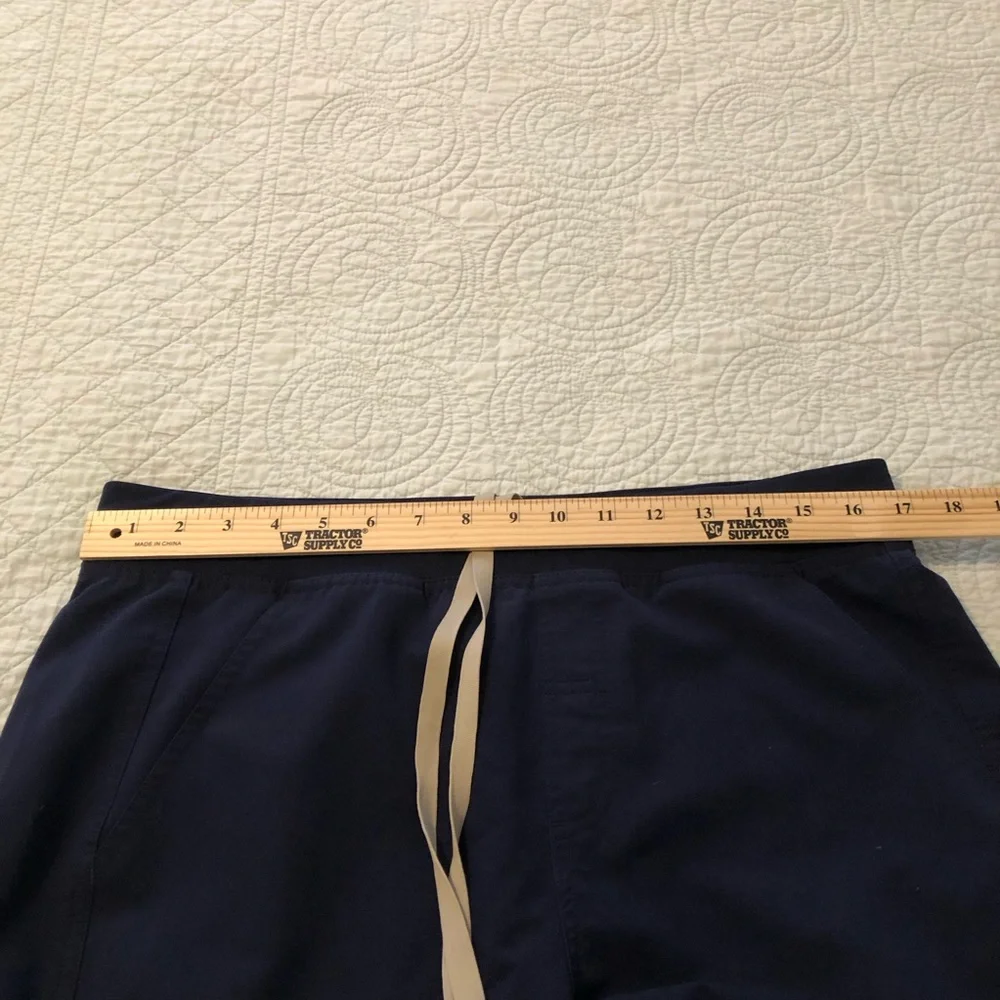 Figs Axim Cargo Scrub pants. Size large.